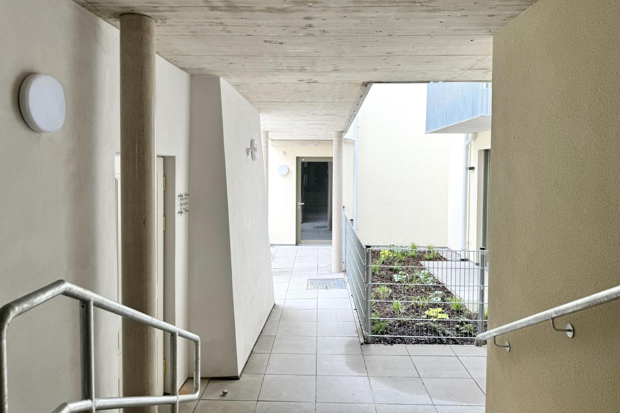 Modernes Studio Beim Domplatz วีเนอร์นอยชตัดท์ ภายนอก รูปภาพ